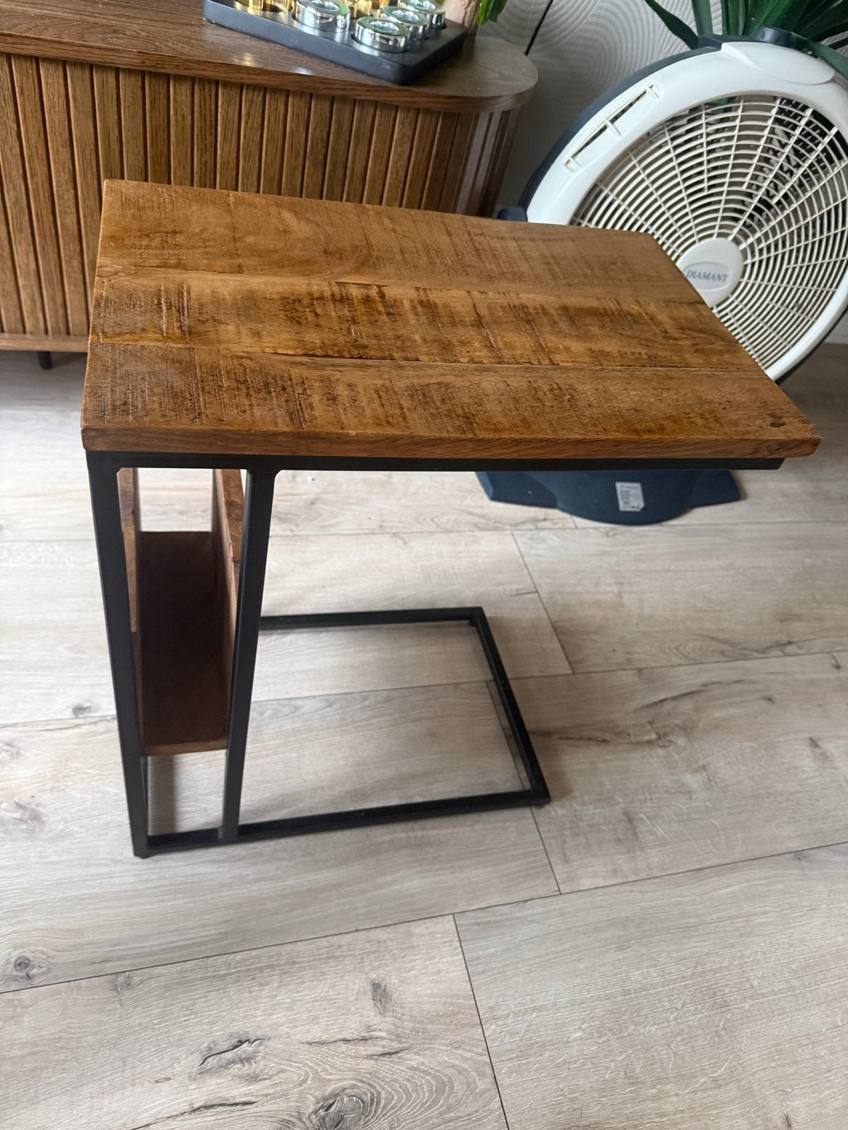 Bijzettafel industrieel hout en metaal, Huis en Inrichting, Tafels | Bijzettafels, Gebruikt, 60 cm of meer, Rechthoekig, Hout