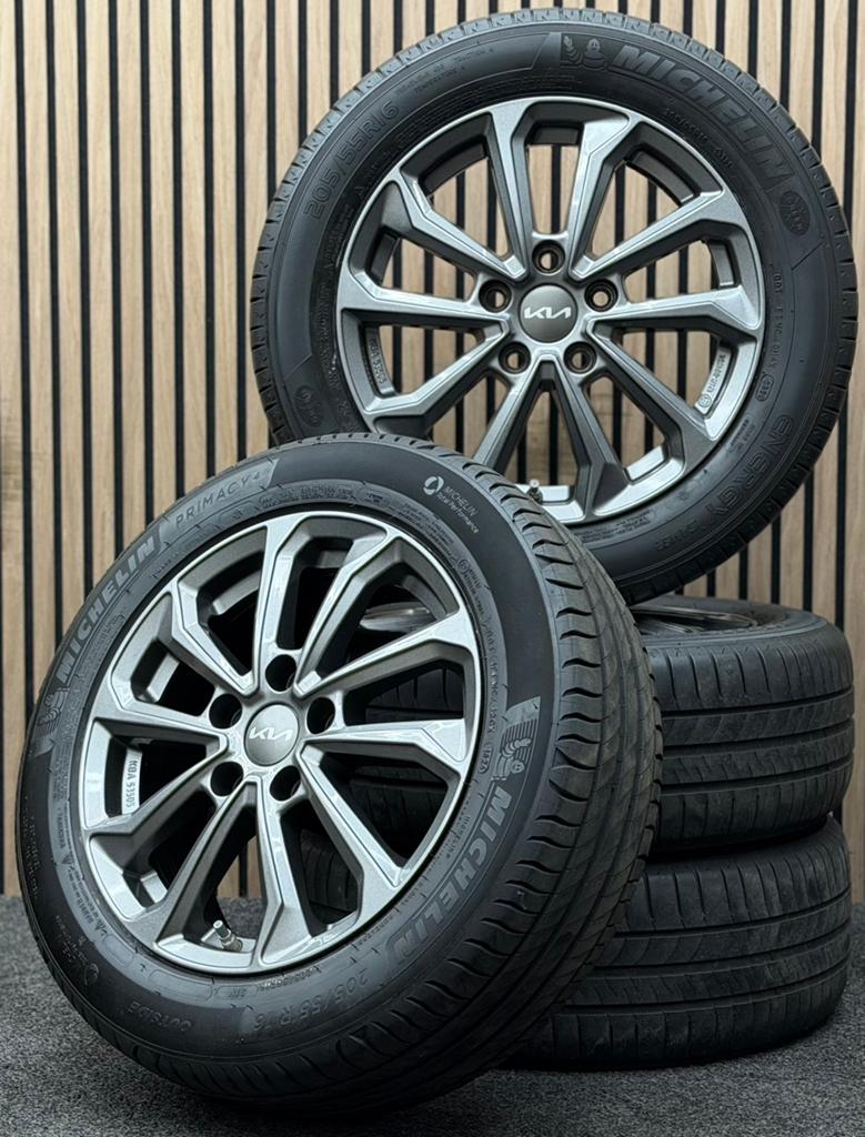 16 inch Dezent KS - Kia Ceed Cerato 5x114.3 ET50 Michelin, Ophalen, 16 inch, ., Banden en Velgen