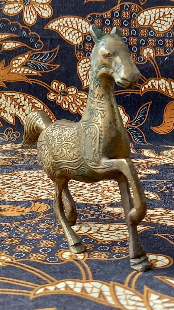 Mooi oud Oosters koper beeldje van een paard 18 cm., Ophalen of Verzenden