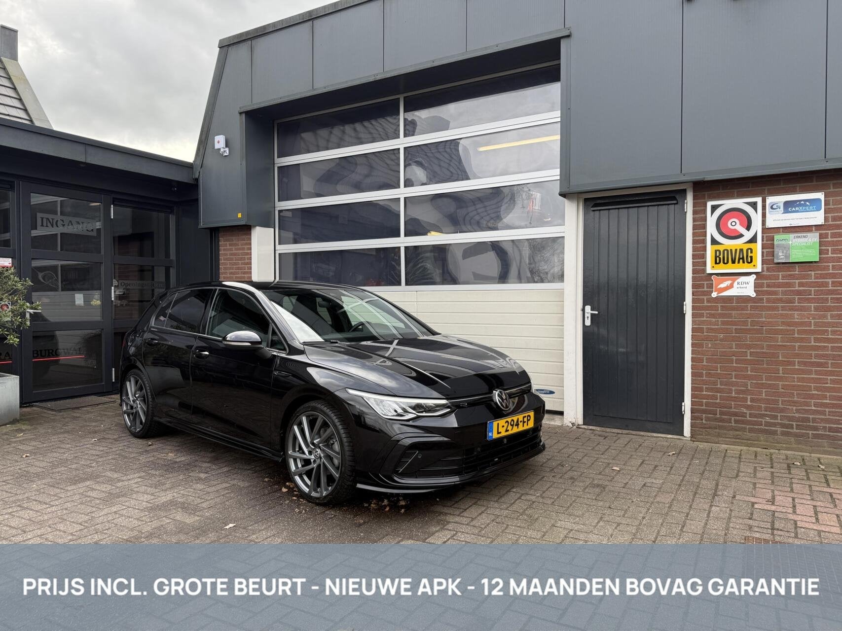 Volkswagen Golf 1.5 eTSI R-Line ACC/VIRTUEEL *ALL-IN PRIJS*, Auto's, 12 maanden, 4 cilinders, Leder en Stof, Zwart