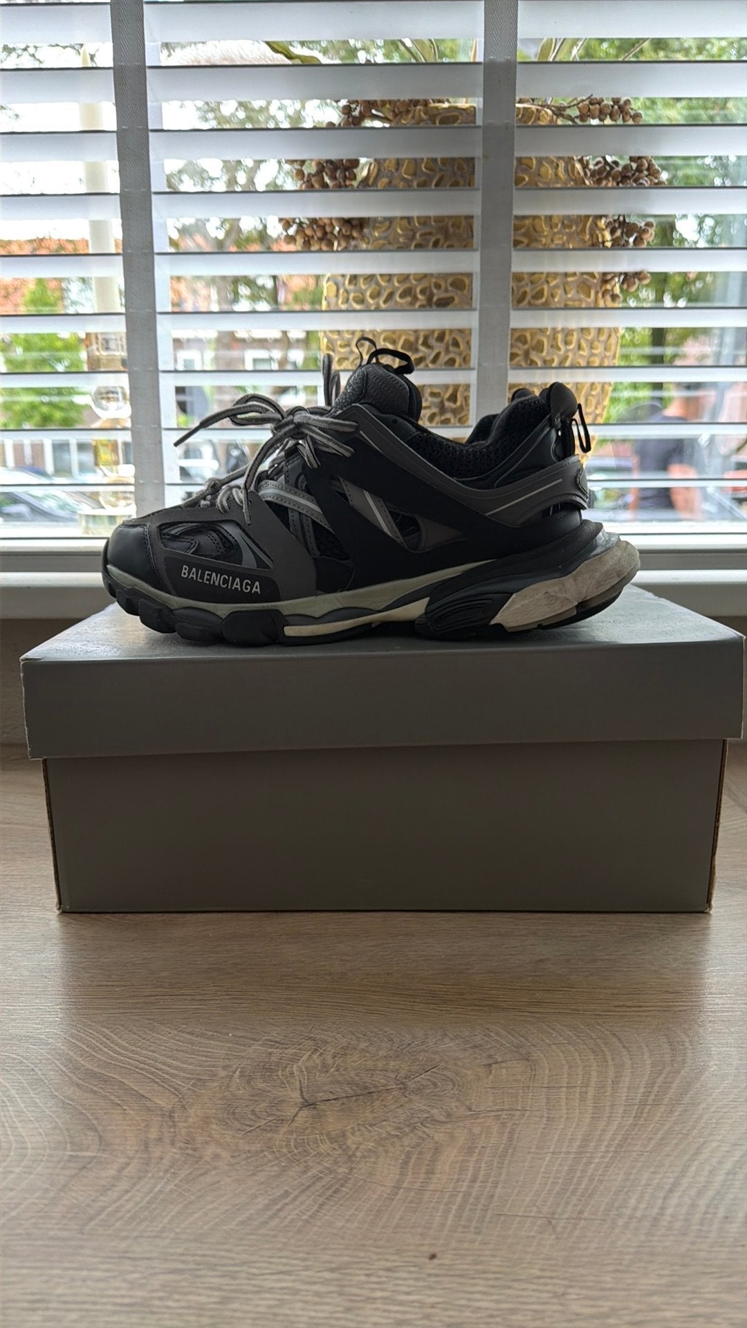 Balenciaga tracks, Ophalen of Verzenden, Zo goed als nieuw, Zwart