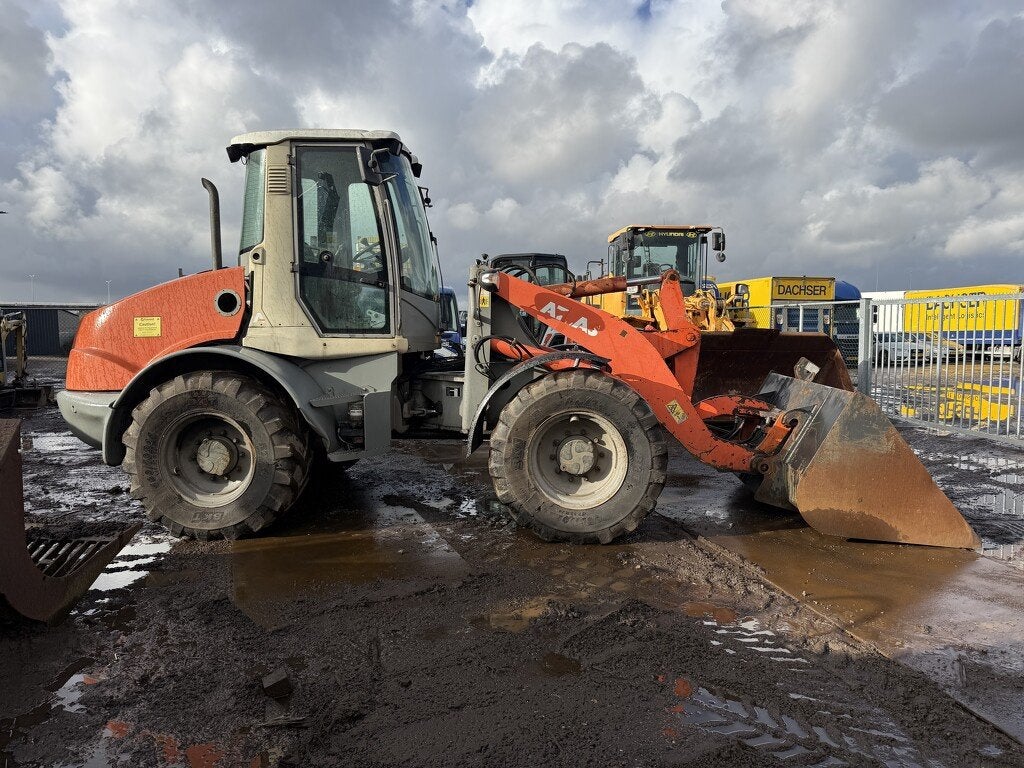 Atlas 95, Zakelijke goederen, Wiellader of Shovel