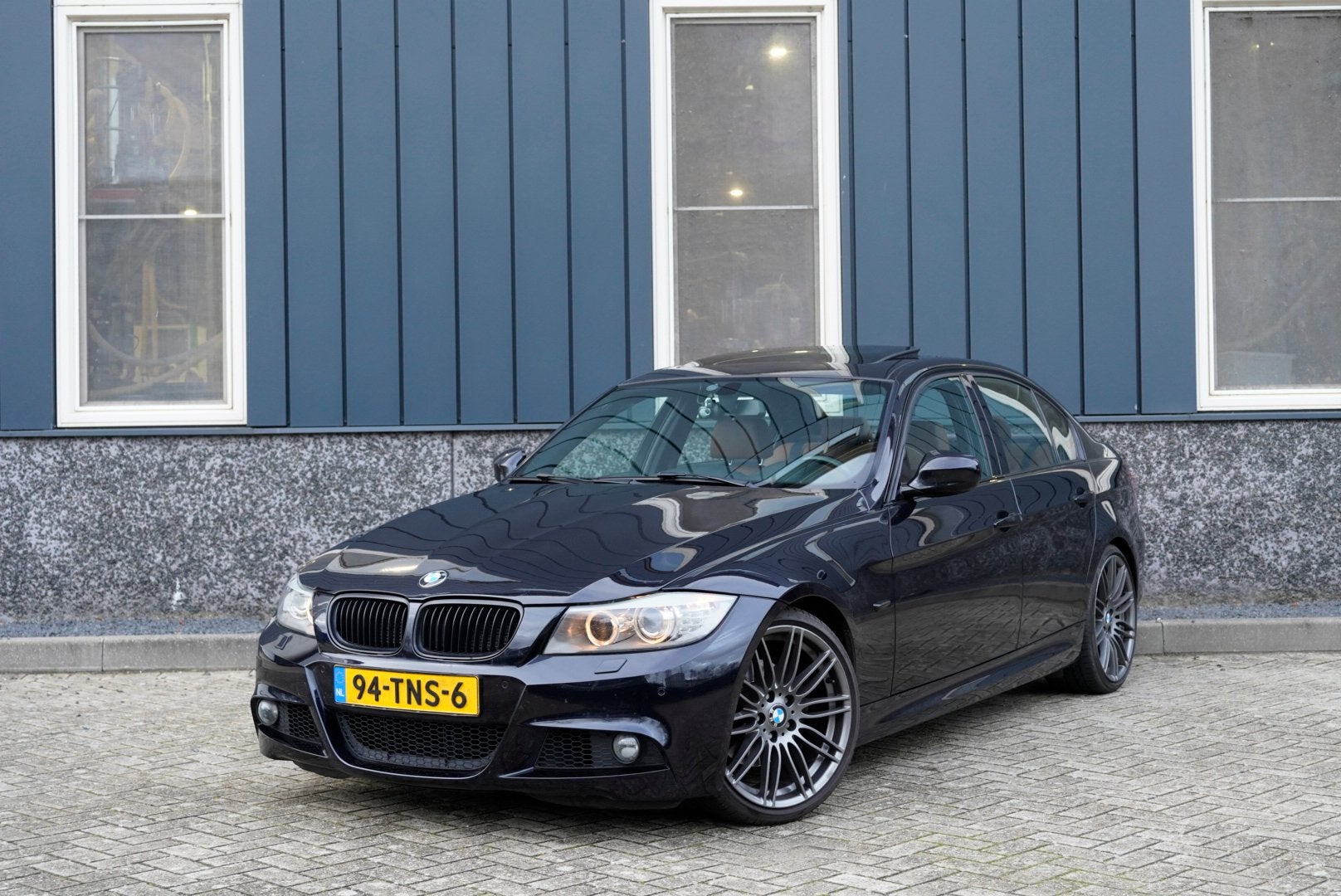 BMW 325i E90 LCI 2012 | CARBON SPORT | PANO | HARMAN KARDON, Automaat, Euro 5, Achterwielaandrijving, 1800 kg