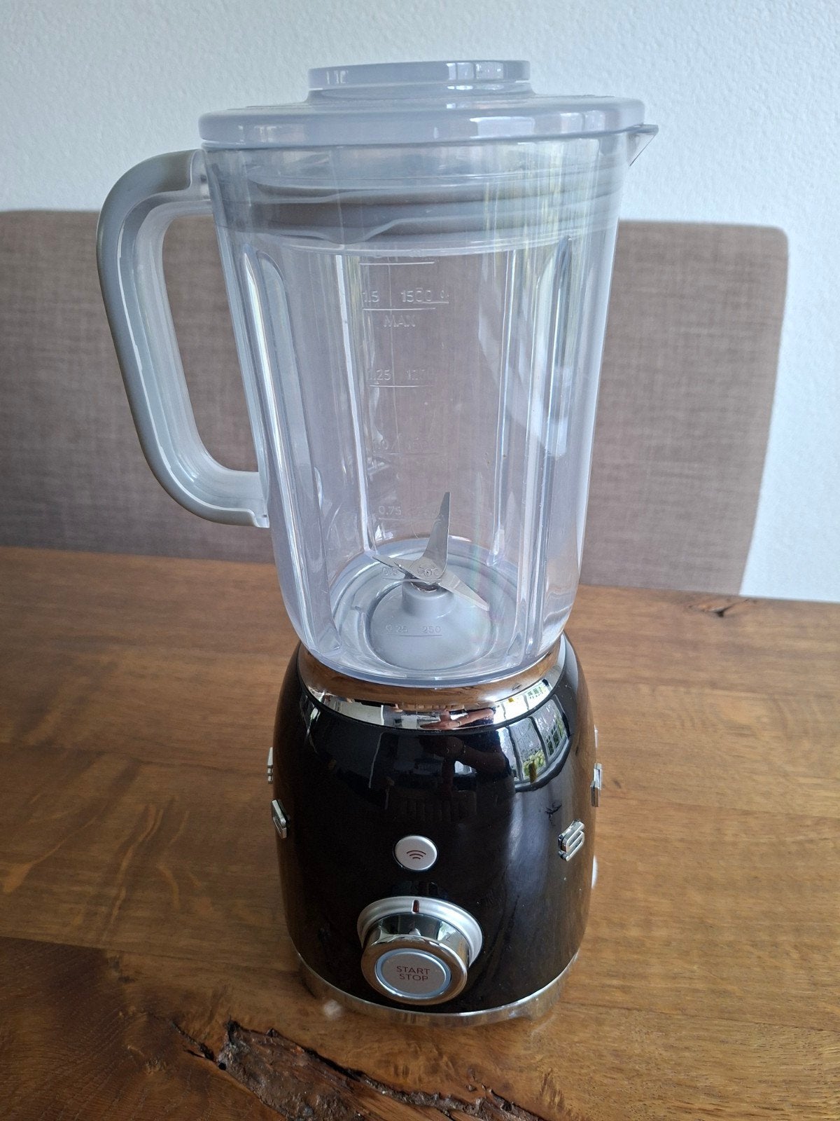 Smeg Blender BLF01BLEU - Zwart, 800W, Witgoed en Apparatuur, Blenders, Ophalen of Verzenden, Gebruikt, Blender