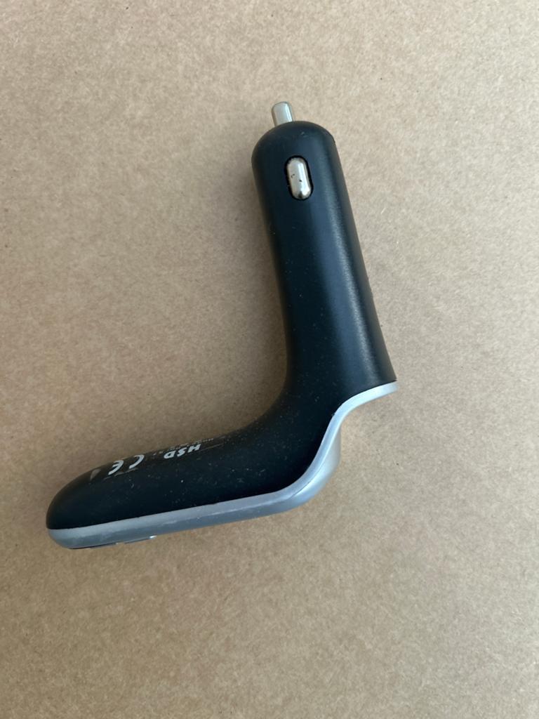 FM Transmitter met Bluetooth en USB-oplader, Ophalen of Verzenden, Gebruikt
