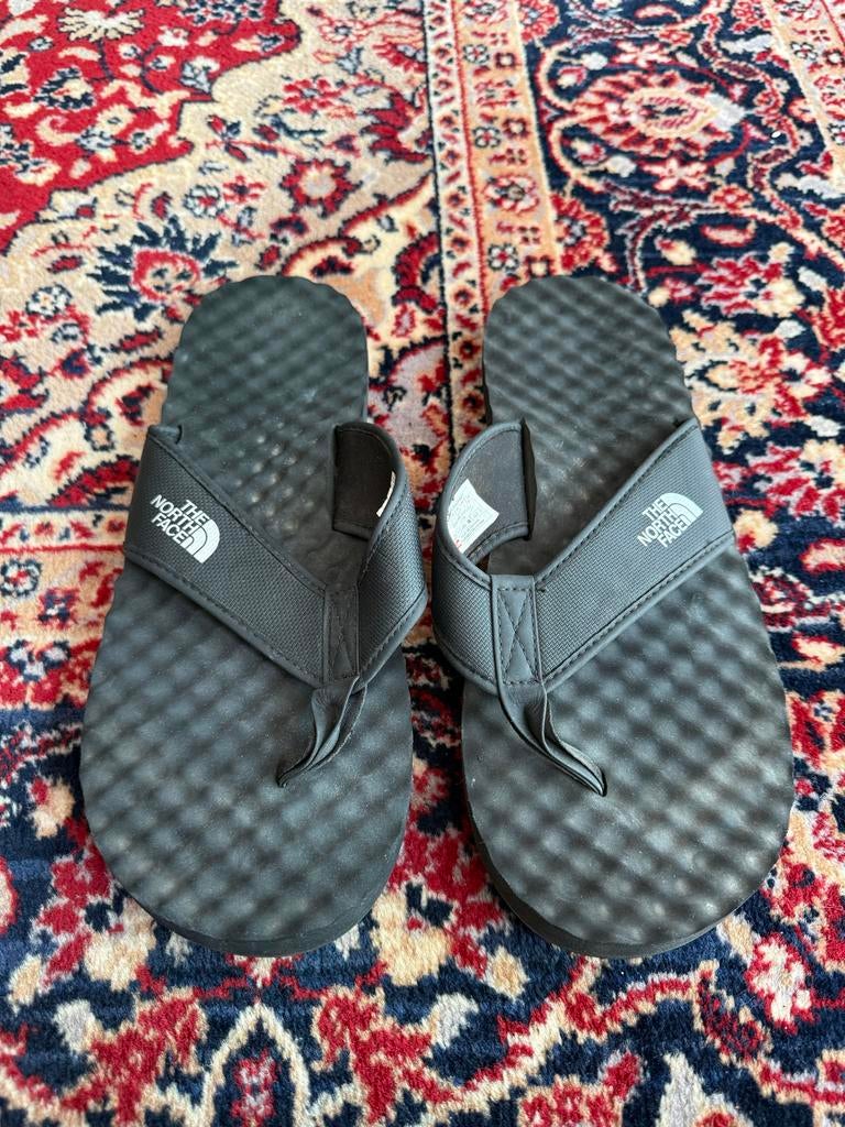 The North Face slippers - Zwart - Maat 44/45, Ophalen of Verzenden, Gedragen, Zwart, Slippers