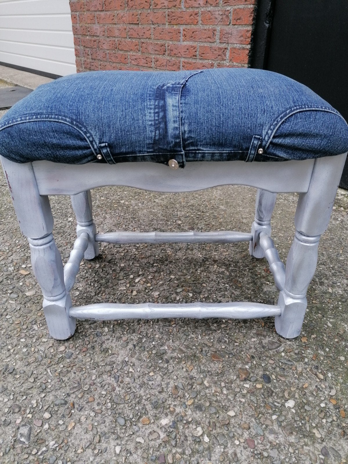 Unieke denim poef/voetenbank - Handgemaakt, Gebruikt, Upcycled, Modern, Casual, 50 tot 75 cm, Ophalen of Verzenden