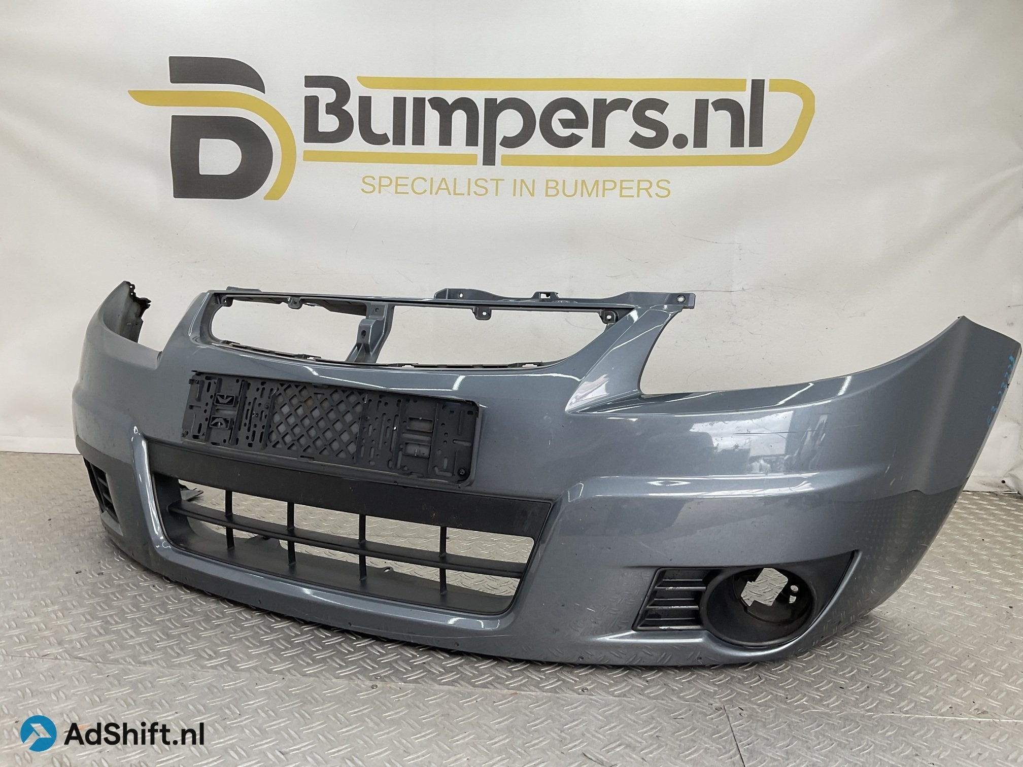 Bumper Suzuki SX4 2009 71711-80J Voorbumper E3-23223, Bumper