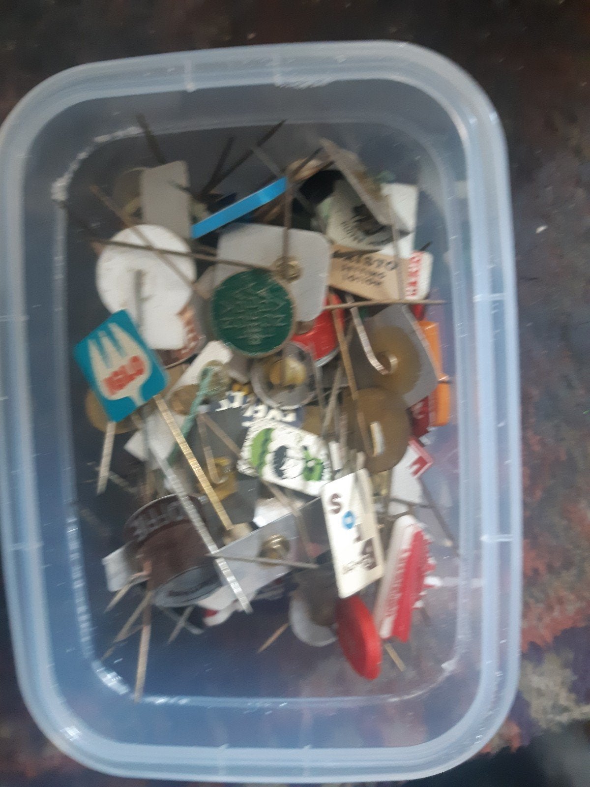 LEUKE RECLAME SPELDJES ROND DE 80 STUKS BIEDEN, Ophalen, Overige onderwerpen