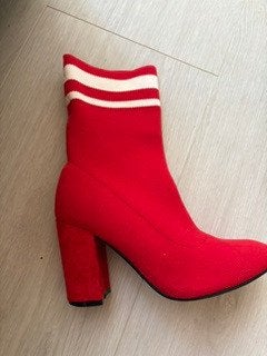 Moderne elegante ,pumps en laarsen met hak 36, Ophalen, Verschillende merken, Pumps, Zo goed als nieuw