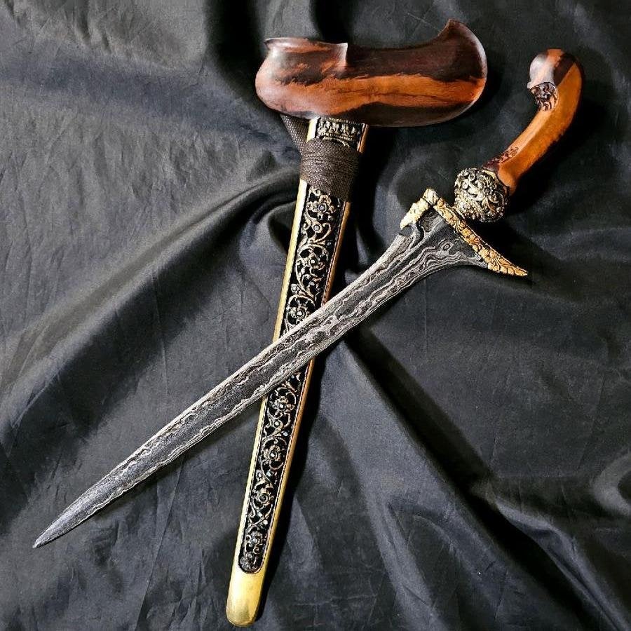 Keris Laler Mengeng Makoro Kinatah Pamor Slewah Solo KNM88, Verzenden