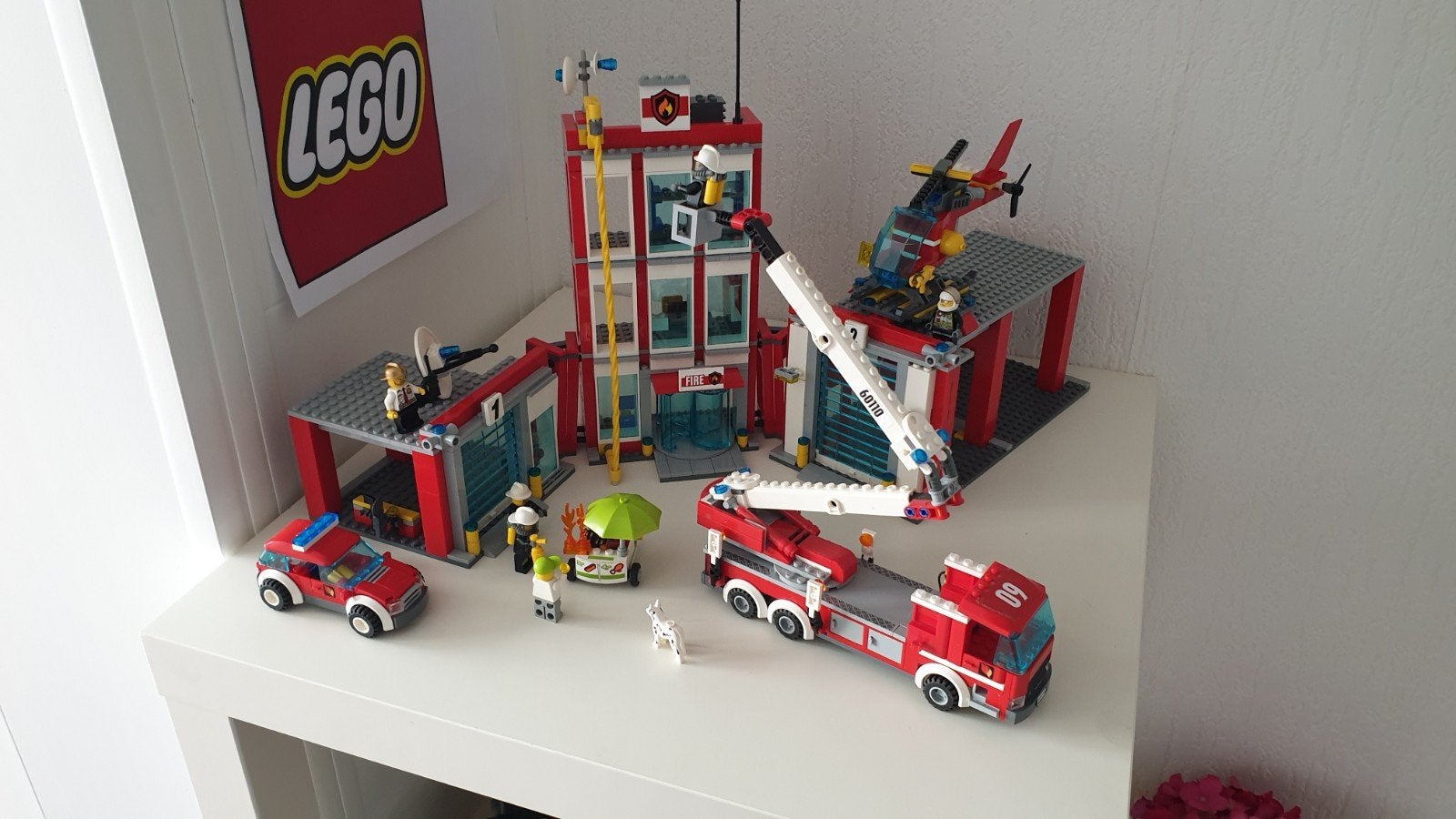 Lego brandweerkarzerne 60110, Kinderen en Baby's, Speelgoed | Duplo en Lego, Ophalen of Verzenden, Zo goed als nieuw