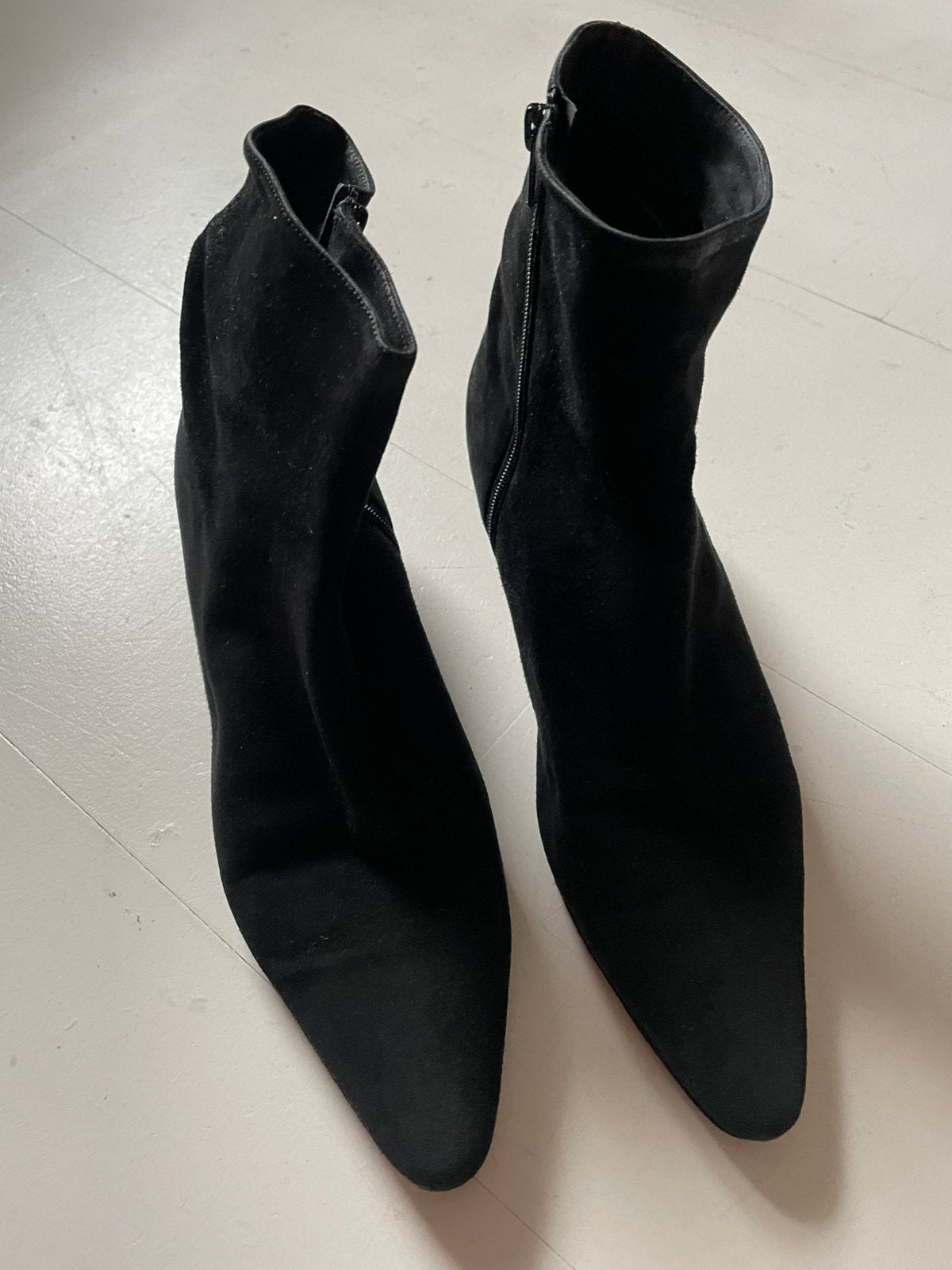 Panara. Laars. Korte laars. Zwart suede. Maat 39, Kleding | Dames, Ophalen of Verzenden, Gedragen, Zwart