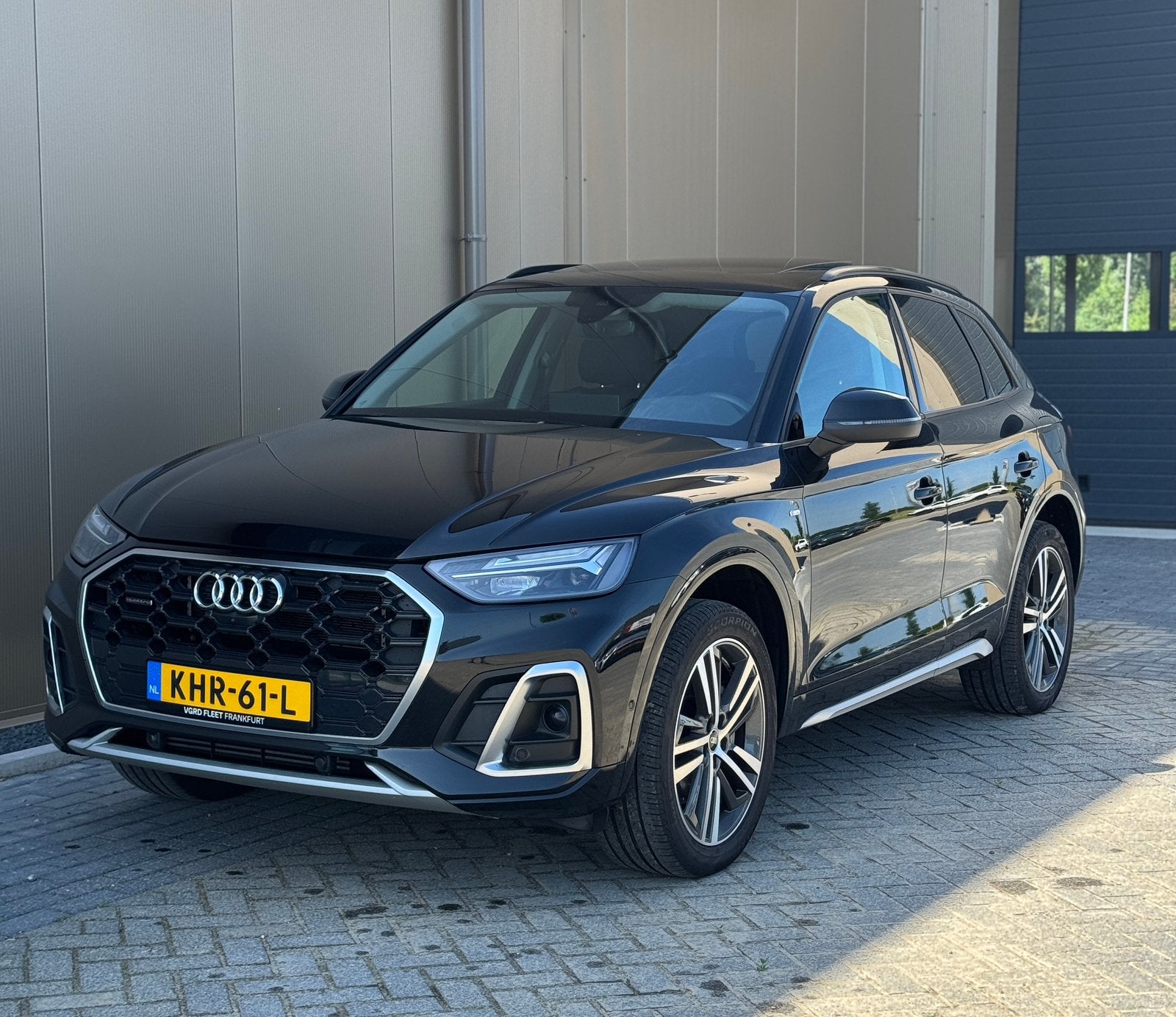 Audi Q5 50 Tfsi e S line 299pk Soh 99% Quattro 2022 Zwart, Automaat, Zwart, Vierwielaandrijving, 2050 kg