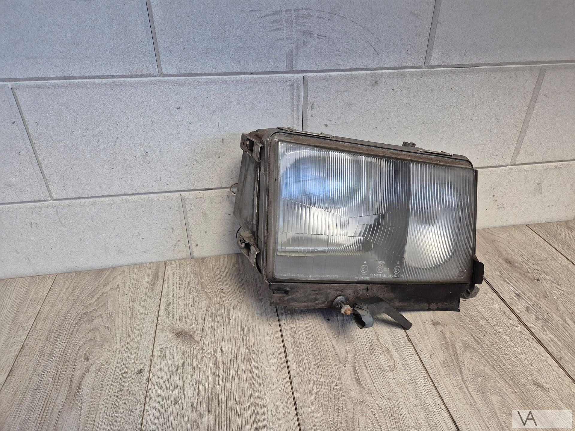 Koplamp rechts MET RUITENWISSER Mercedes W124 Hella 200 euro, Gebruikt, -, Ophalen of Verzenden, -
