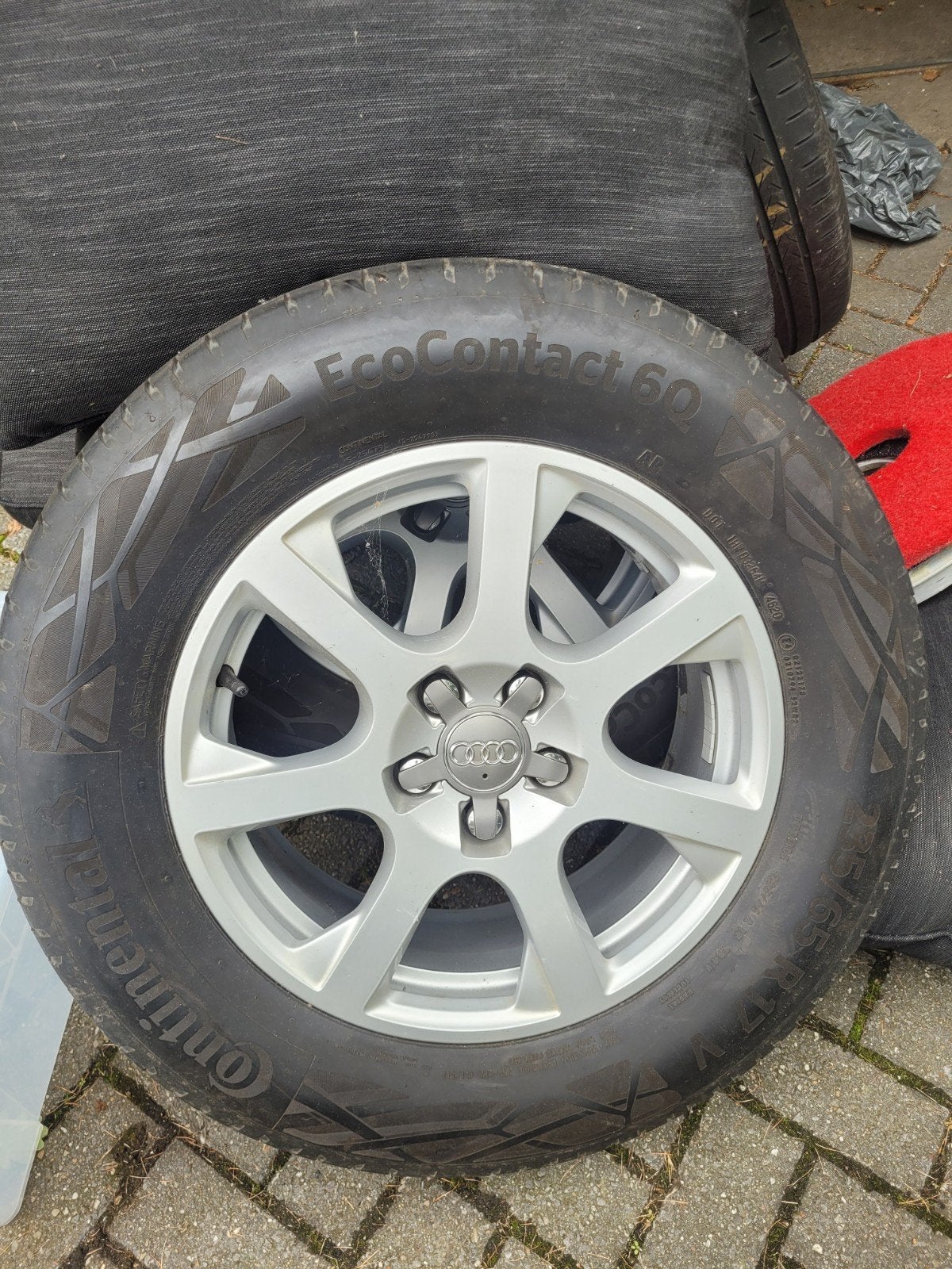 Audi Q5 velgen met Continental zomerbanden 235/65 R17, Ophalen, Gebruikt, Banden en Velgen, 17 inch
