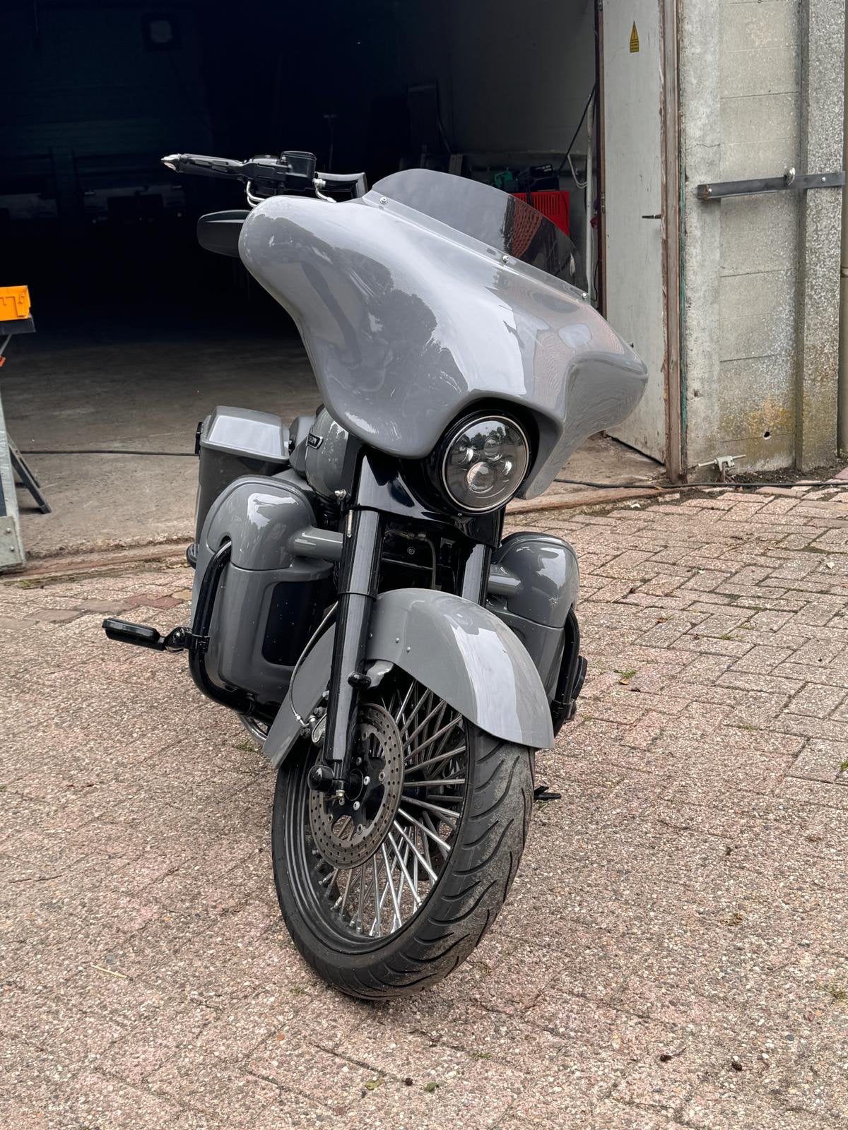 HD Roadking TWINCAM 2003 | Nardo Grey | €18K geïnvesteerd”, Harley-Davidson Benelux Postbus 75 NL - 2280 AH, Rijswijk, 2 cilinders
