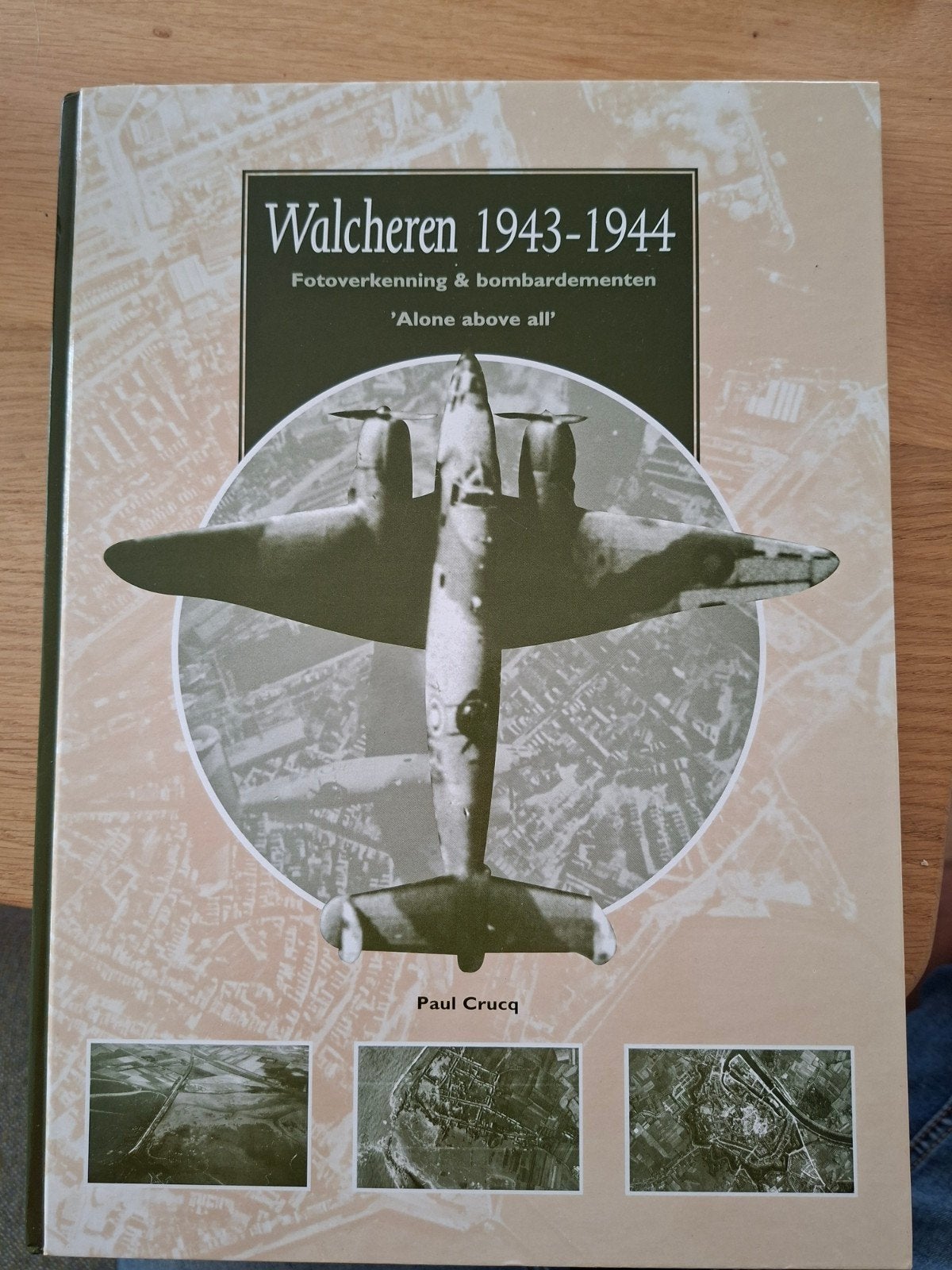 Walcheren 1943-1944: Fotoverkenning & bombardementen, Boeken, Oorlog en Militair, Tweede Wereldoorlog, Ophalen of Verzenden, Zo goed als nieuw