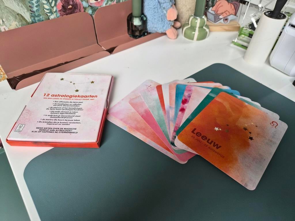 12 astrologiekaarten Happinez, Gelezen, Happinez, Astrologie, Overige typen