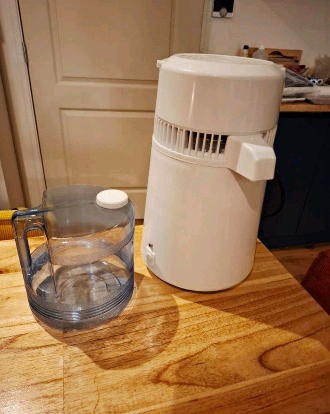 Waterdestilleerapparaat 4L - Zo goed als nieuw!, Huis en Inrichting, Keuken | Keukenbenodigdheden, Ophalen of Verzenden, Zo goed als nieuw