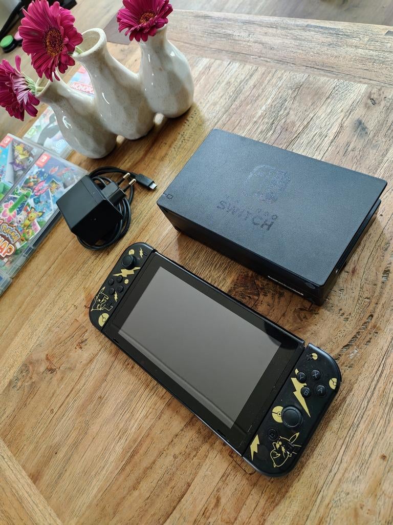 Nintendo Switch v1 met 5 games, Spelcomputers en Games, Spelcomputers | Nintendo Switch, Gebruikt, Switch Original, Met 2 controllers