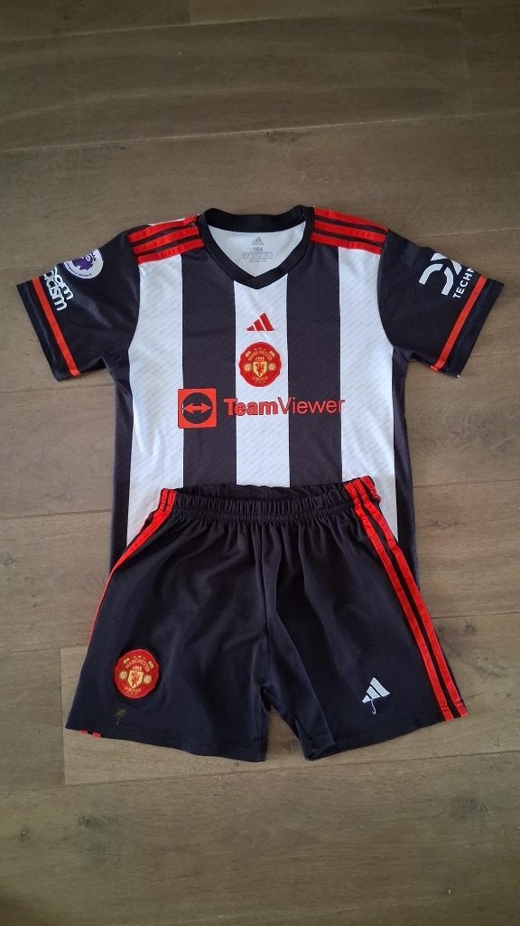 kindershirt rashford manchester united met broek maat 164, Maat XS of kleiner, Ophalen of Verzenden, Gebruikt, Shirt