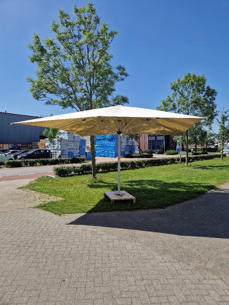 Parasol 4x Horeca Solero met voet 5*5, Ophalen of Verzenden, Gebruikt, Overige typen