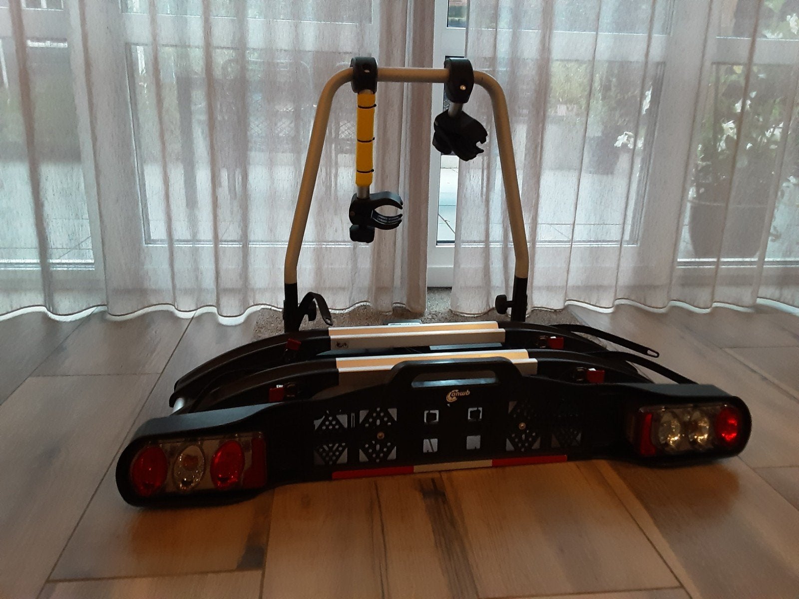 ANWB Trekhaakdrager Type TOURING II voor 2 fietsen, Ophalen