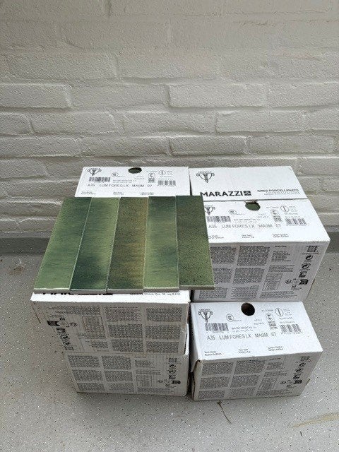 Groen gemêleerde wand/vloertegel 6x24x1cm totaal 5.70 m², Ophalen, Nieuw, 20 tot 40 cm, Wandtegels