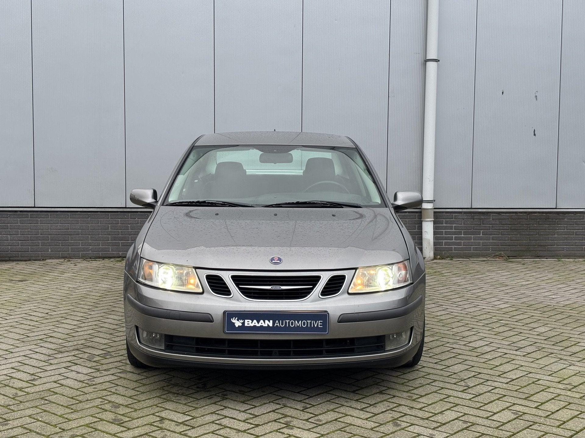 Saab 9-3 Sport Sedan 1.8t Linear Business | Volledig onderho, Auto's, Saab, Voorwielaandrijving, 1998 cc, Stof, Gebruikt
