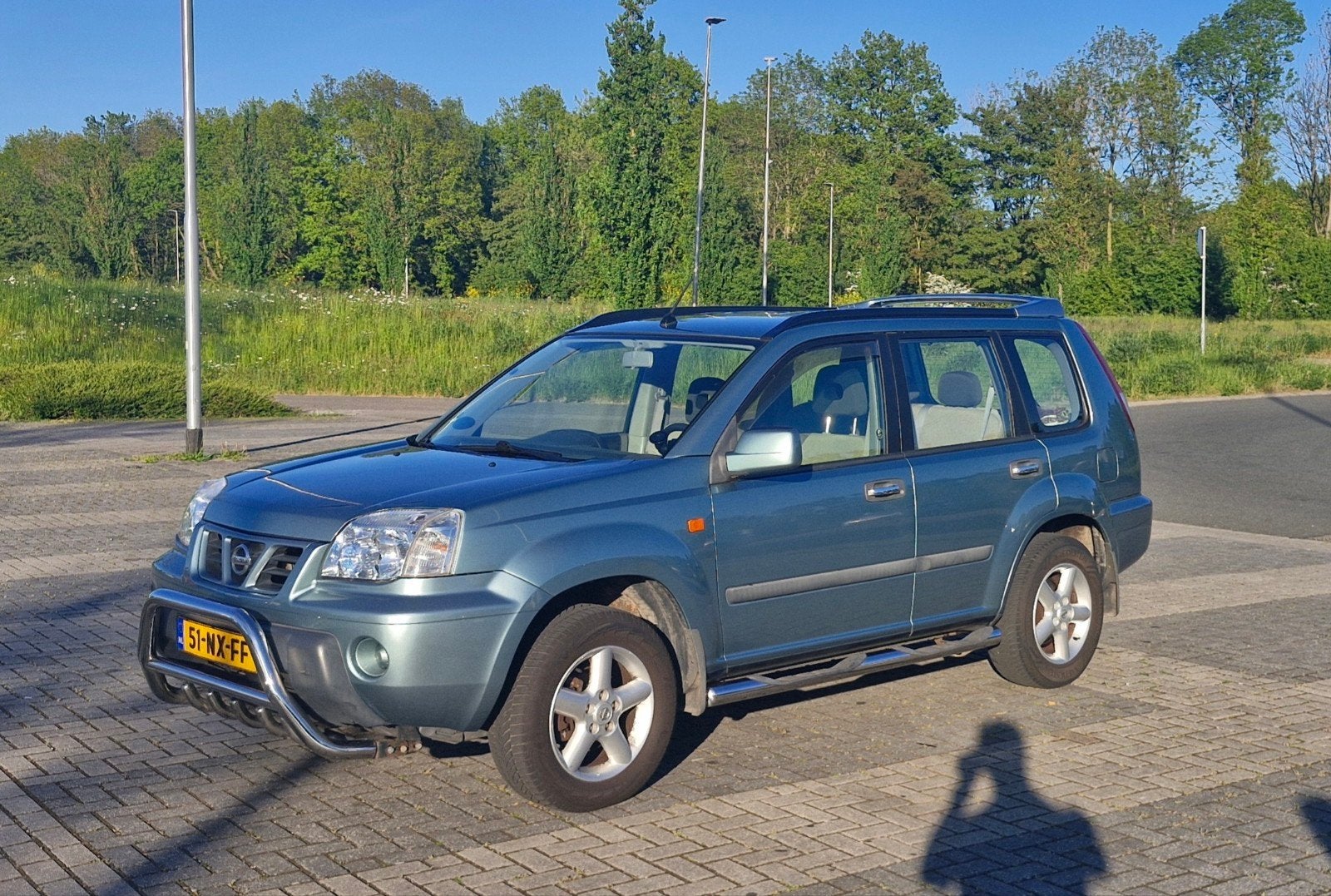 Nissan X-Trail 2.0 2004 Groen, Auto's, Stof, 4 cilinders, Elektrische ramen, 75 €/maand