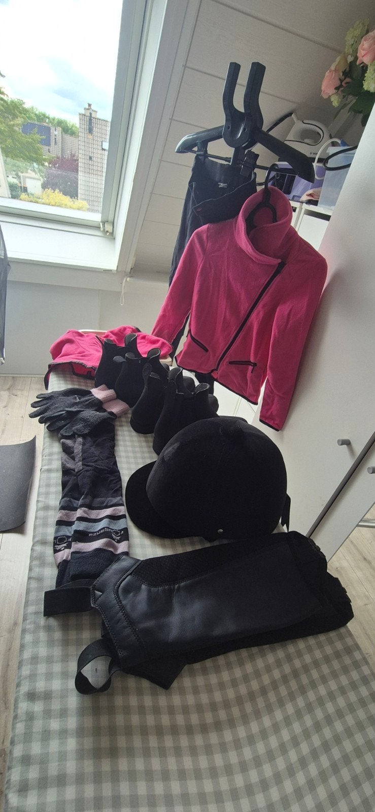 Complete paardrij set meisje ongeveer 8 jaar, Dieren en Toebehoren, Paardrijkleding, Ophalen of Verzenden, Zo goed als nieuw, Kinderen