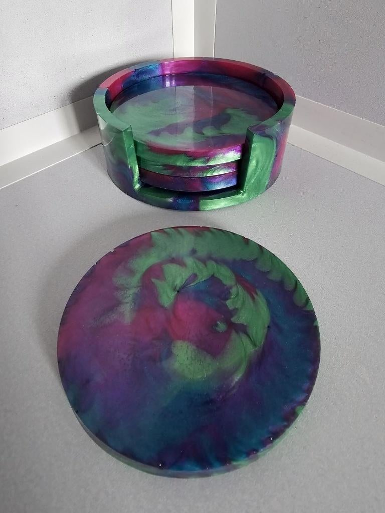 4 onderzetters met -houder in abstracte motieven en kleuren, Ophalen of Verzenden, Nieuw, Glas of Kopje