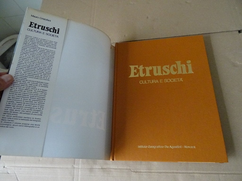 Mauro Cristofani Etruschi cultura e societa kunst Etruskisch, Mauro Cristofani, Ophalen of Verzenden, Zo goed als nieuw, Overige onderwerpen