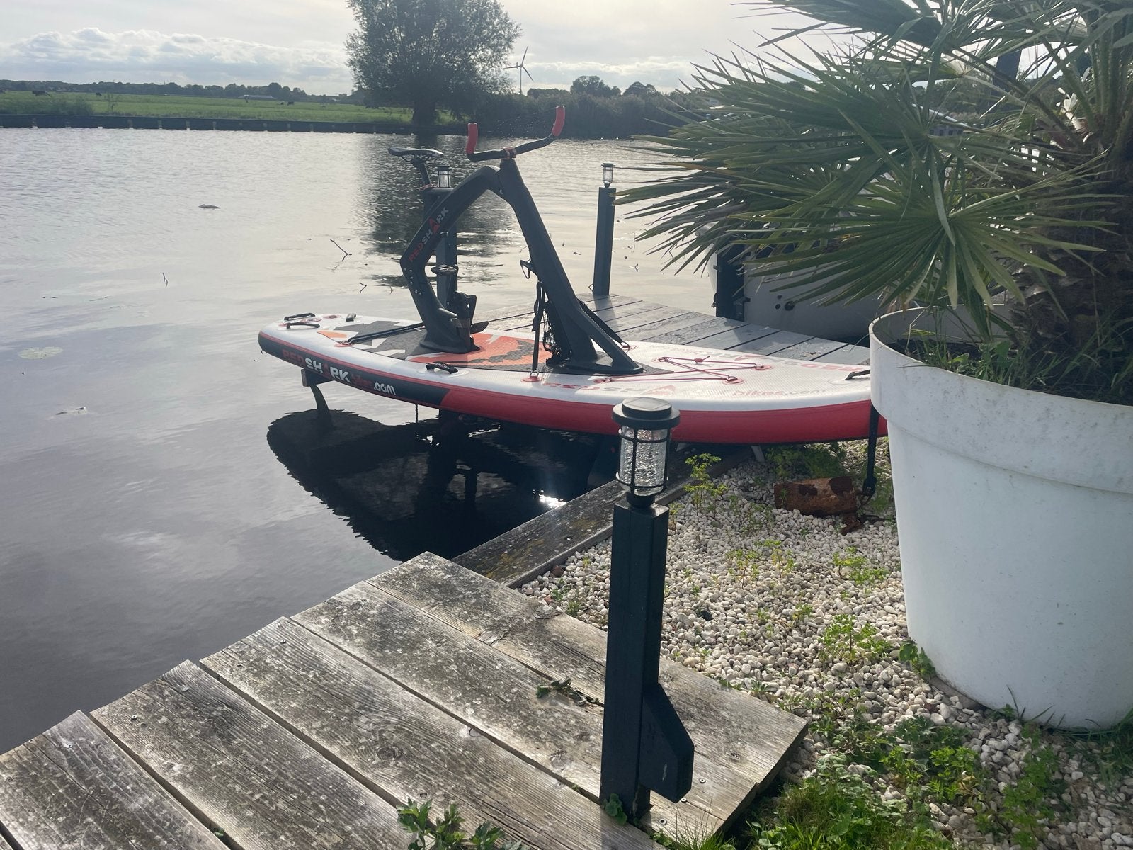 Foto 4 van Redshark waterfiets / SUP board