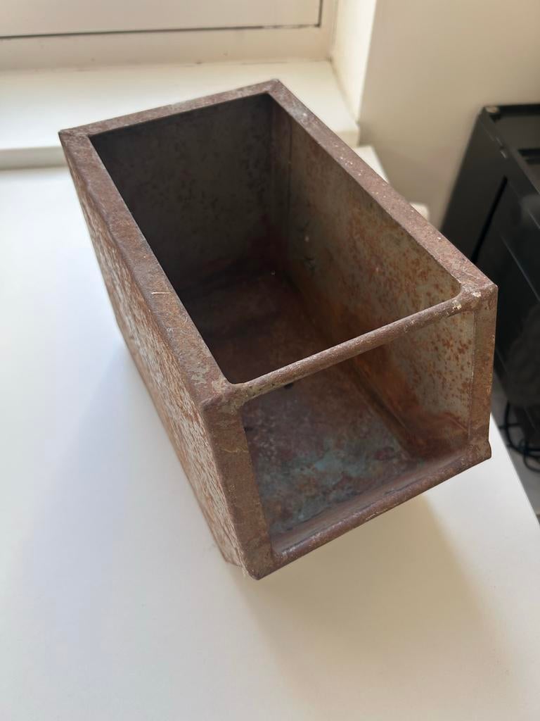 Industriële ijzeren stapelbak - Stoer & Brocante, Ophalen of Verzenden