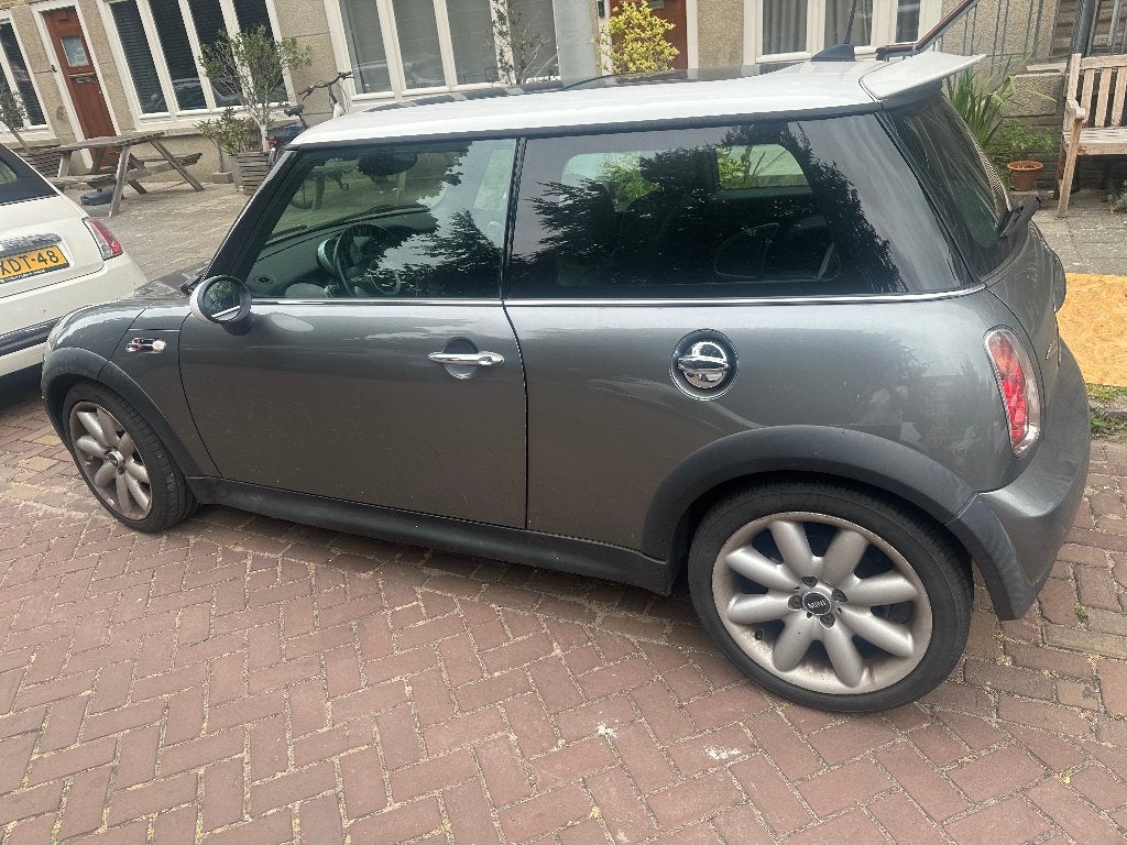 Mini 1.6 16V Cooper S 155KW 2005 Grijs, Auto's, Mini, Voorwielaandrijving, Euro 5, 4 cilinders, 4 stoelen