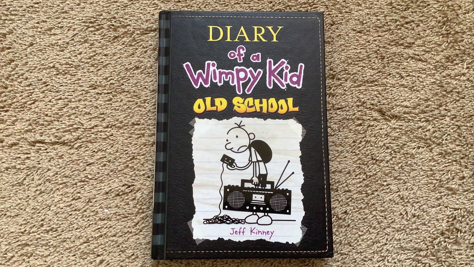 Diary of a Wimpy Kid, deel 10: Old school. Jeff Kinney, Ophalen of Verzenden, Zo goed als nieuw, Fictie
