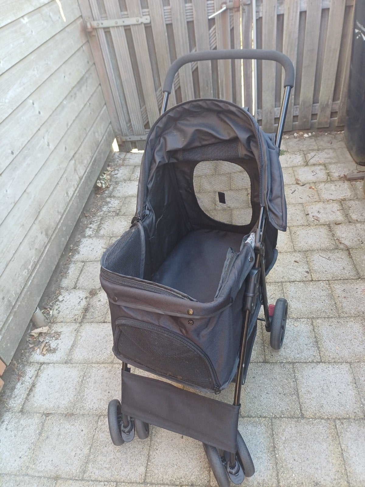 hondenbuggy, Ophalen, Zo goed als nieuw