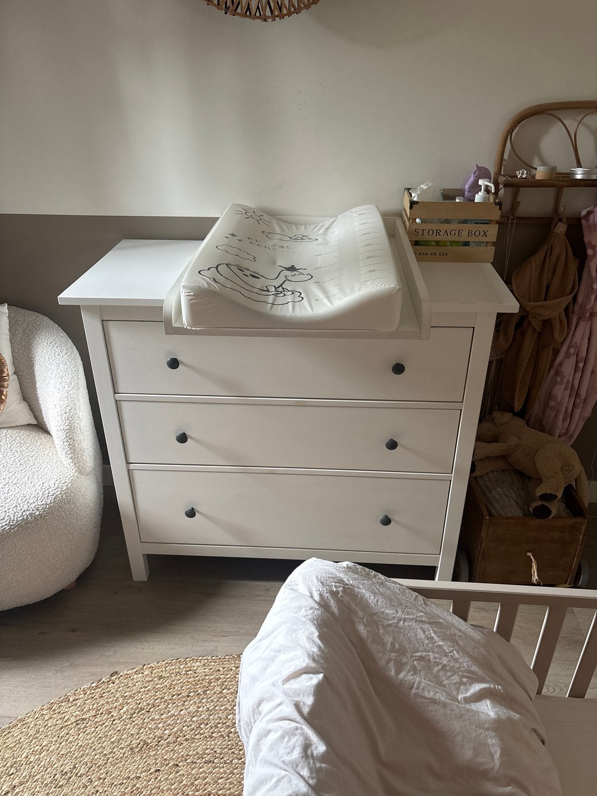 Witte commode met 3 lades en afneembaar blad, Ophalen, 50 tot 70 cm, Zo goed als nieuw, 75 tot 100 cm