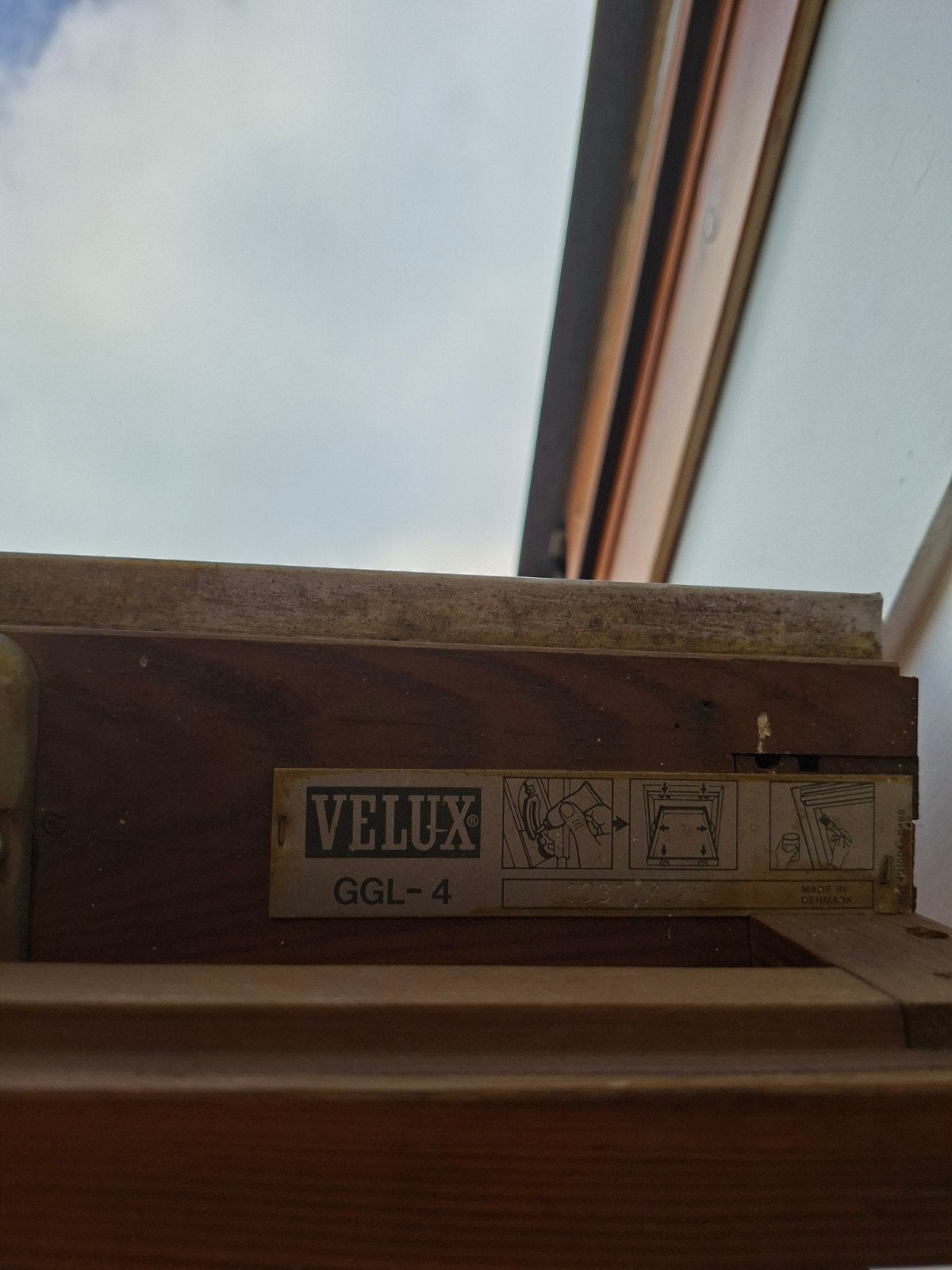 Zonwering voor Velux dakraam 97cm breed, Ophalen, 80 tot 120 cm, 80 tot 120 cm, Zo goed als nieuw