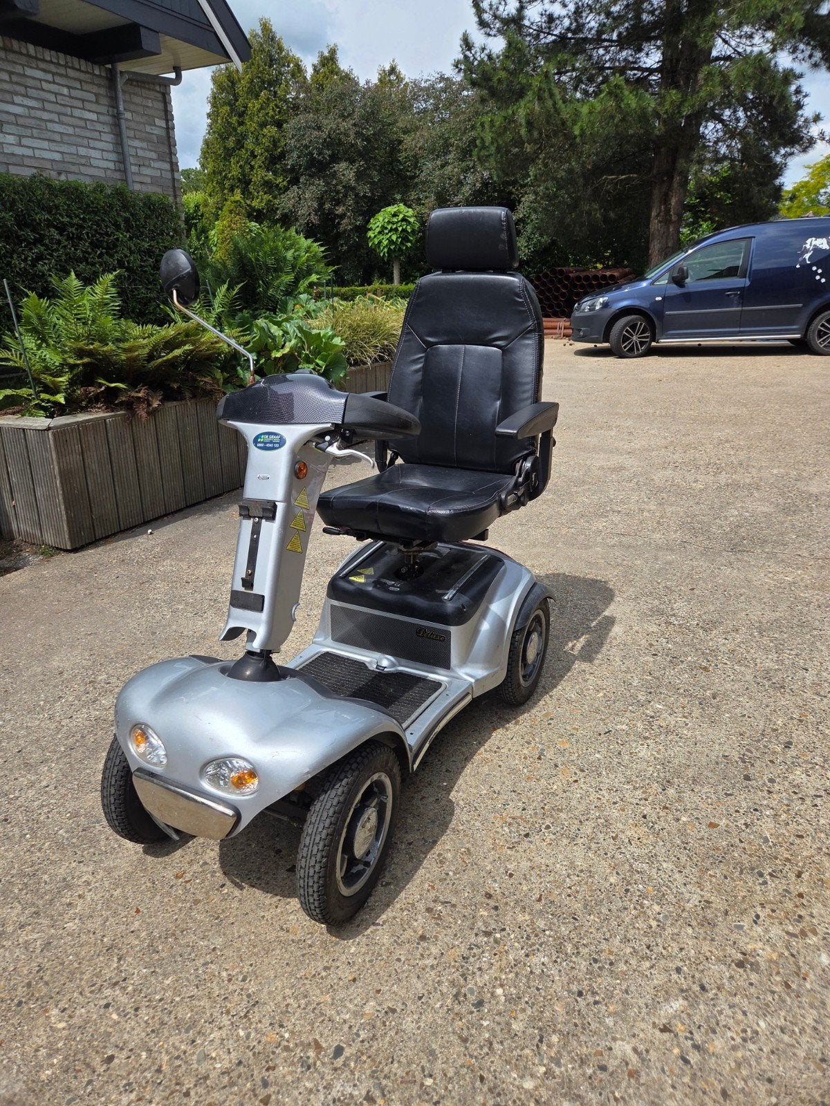 Scootmobiel met half jaar oude accu's, Ophalen, 46 km of meer, 16 km/u of meer