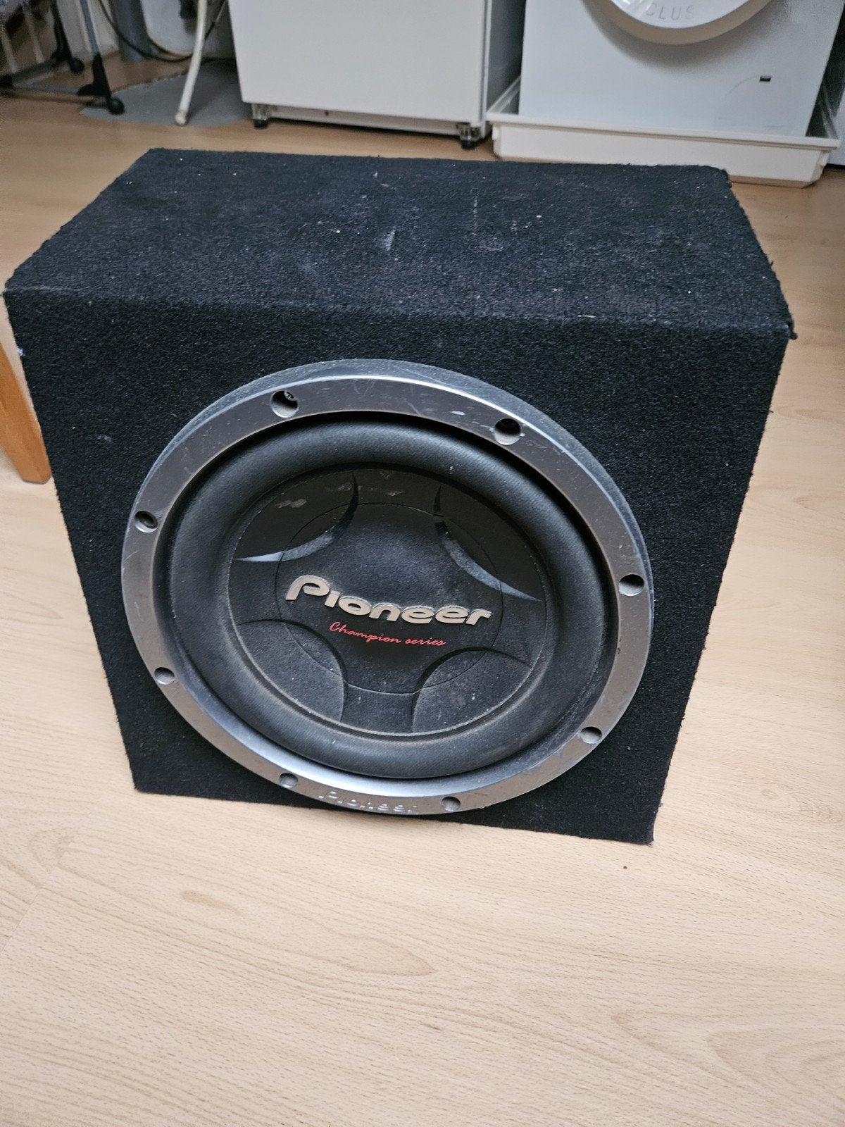 Pioneer subwoofer met gesloten subwooferbox, Ophalen of Verzenden, Gebruikt