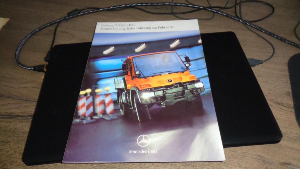 Folder UNIMOG  U300 / U400  ,  1-2002, Verzenden, Zo goed als nieuw, Overige merken