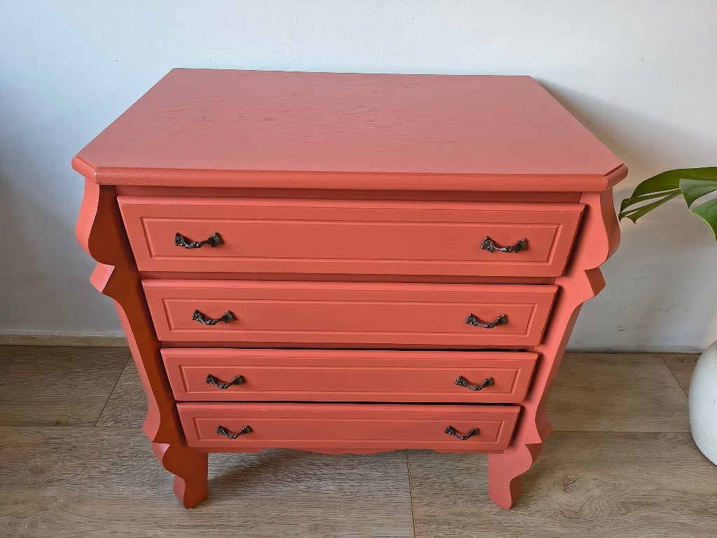 Koraal roze ladekast / Vintage dressoir, Zo goed als nieuw, 3 of 4 laden, Onbekend, 25 tot 50 cm