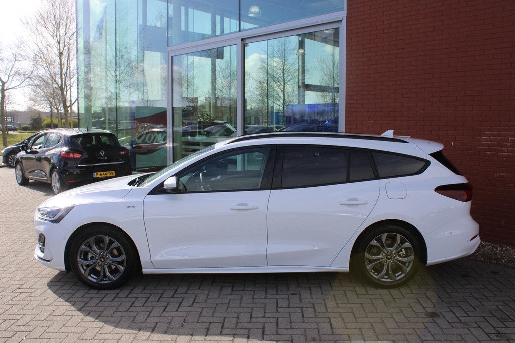 Ford Focus Wagon 1.0 EcoBoost Hybrid ST Line | AGR-stoelen |, Stof, Gebruikt, 1404 kg, Wit