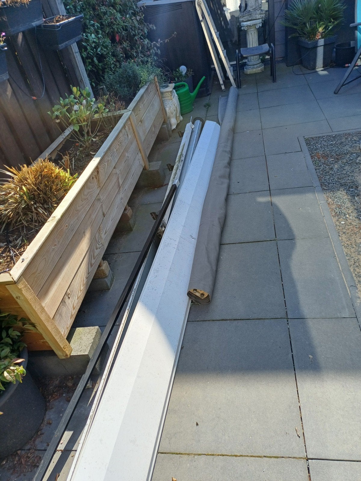 GRATIS compleet zonnescherm (350x220cm) - Ophalen, Tuin en Terras, Gebruikt, Elektrisch, Ophalen of Verzenden, 150 tot 300 cm
