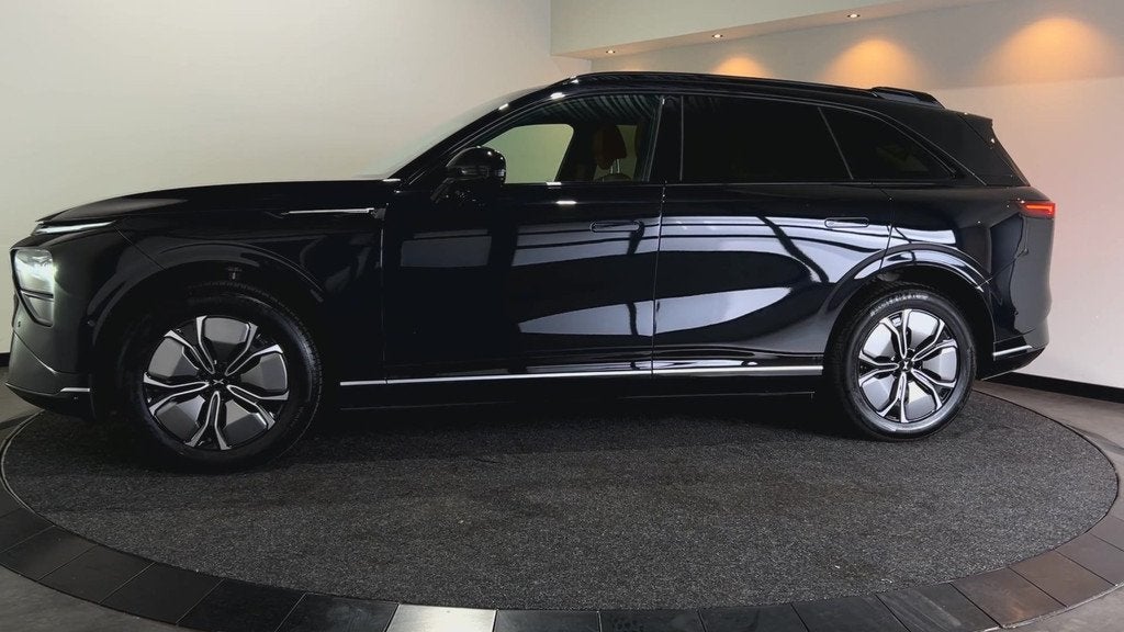 XPENG G9 RWD Long Range 98 kWh SOH 96,2% | Premium Cognac in, Auto's, XPENG, Automaat, Gebruikt, Huisgarantie, Zwart