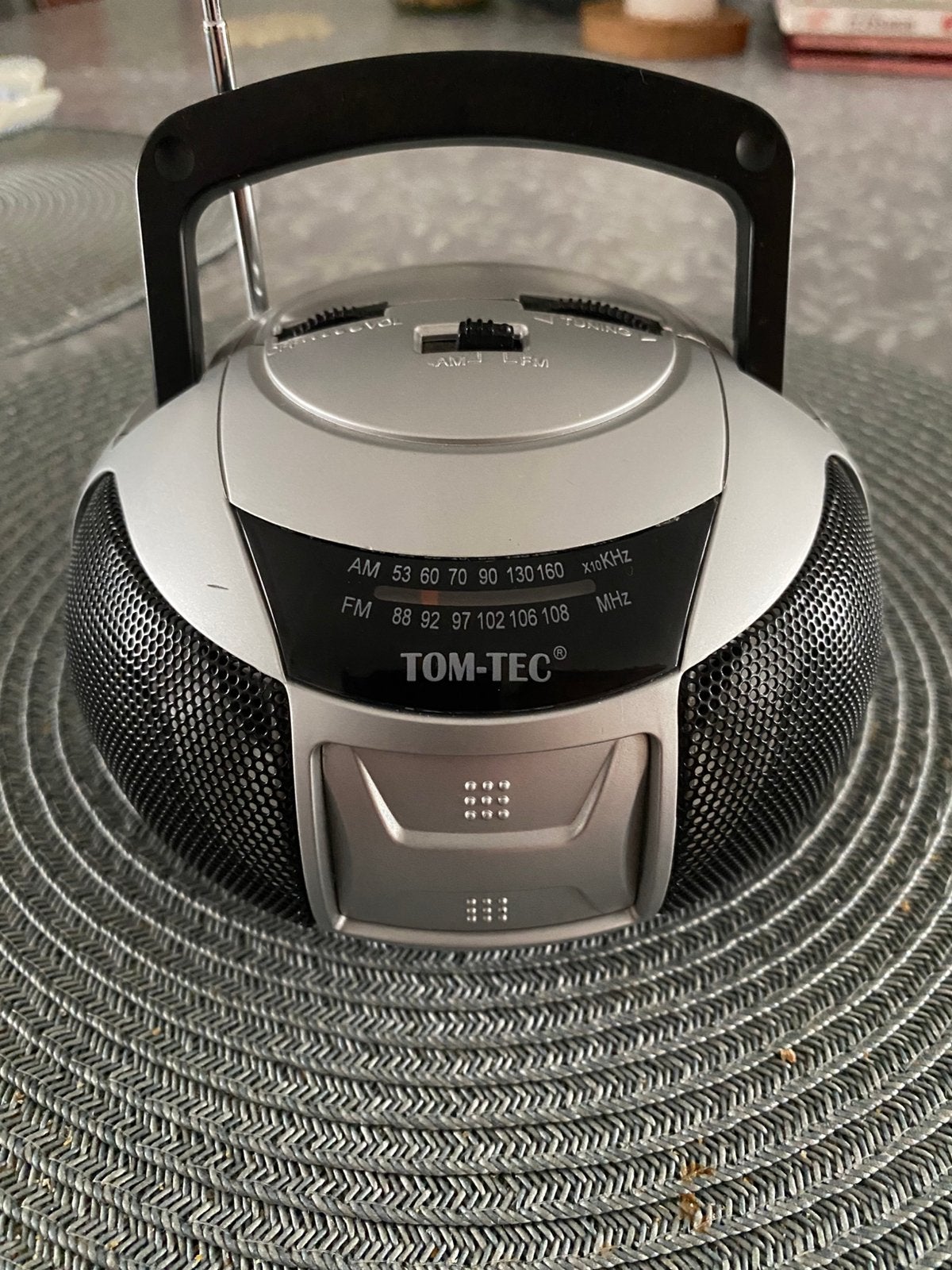 Radio met batterijen, Ophalen of Verzenden, Gebruikt, Radio