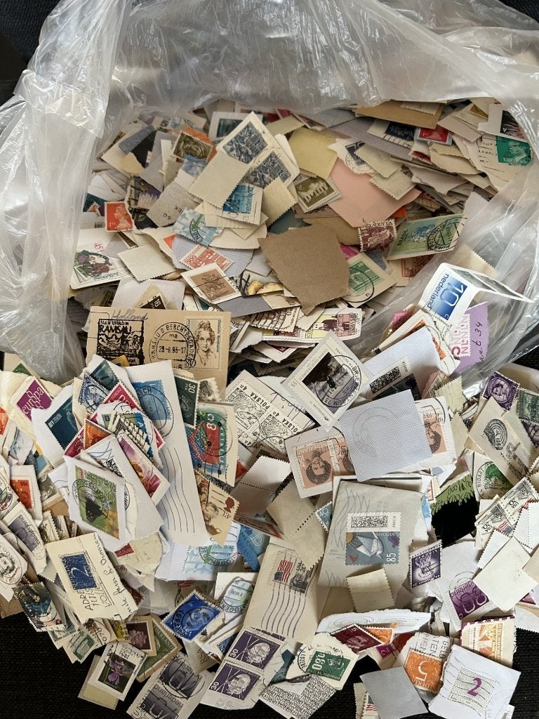 1 kilo Wereld postzegels, Postzegels en Munten, Ophalen of Verzenden, Nederland en Buitenland